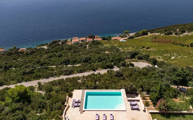 Stone Houses Dingač