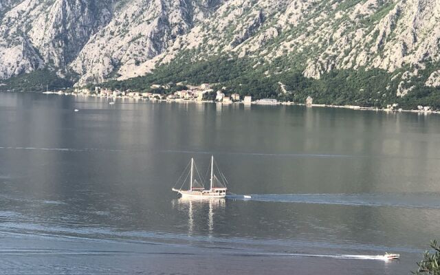 2 Bedroom Apartment With Beautiful Views