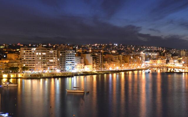 Art Deco Apartment in Central Sliema