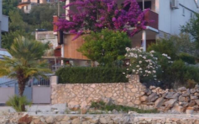 Sunce - Next to the sea - A1