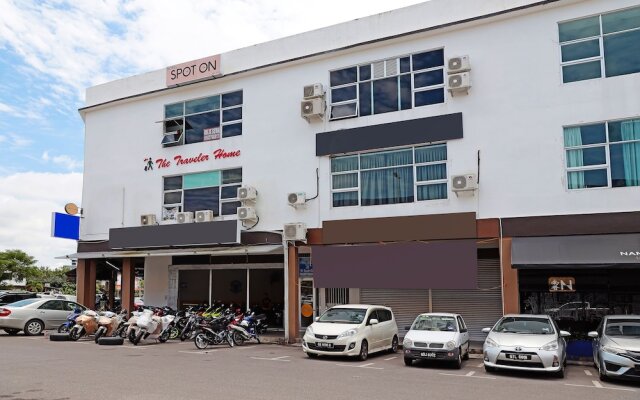 SPOT ON 89805 The Traveler Home