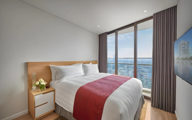 PARKROYAL Serviced Suites Hanoi - Image 2