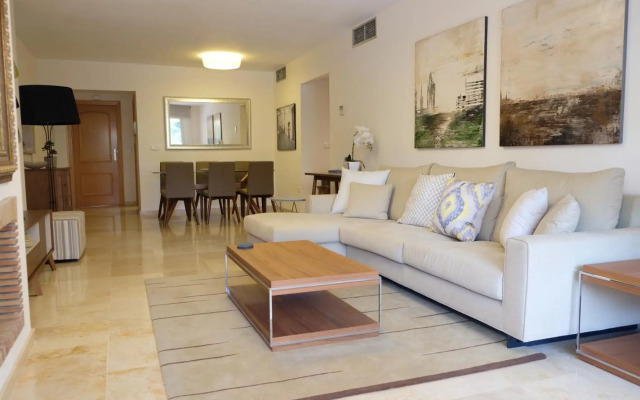 luxury modern apartment with terrace, pool and garage!