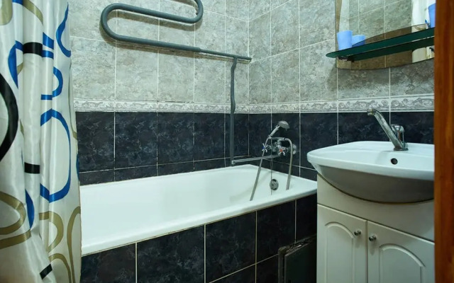 Home-Hotel Bolshaya Zhitomirskaya 4-V