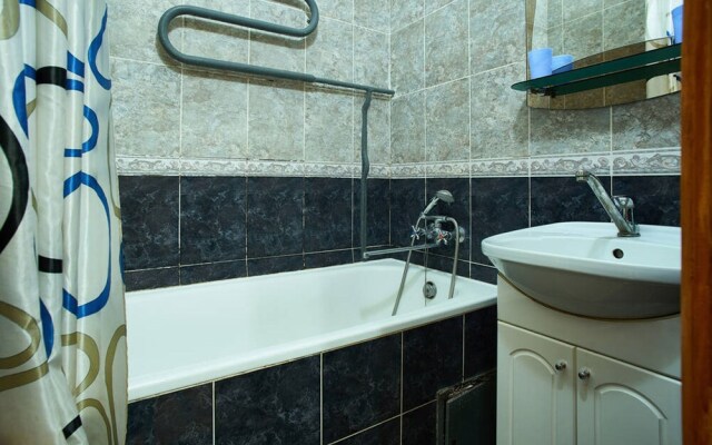 Апартаменты Home-Hotel, ул. Большая Житомирская, 4В