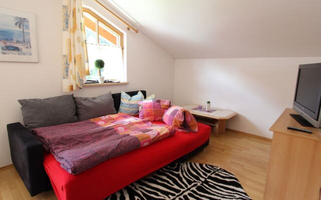 Cozy Apartment in Saalbach-Hinterglemm near Ski Area
