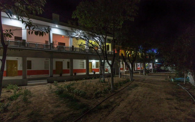 Backpacker Panda - Chand Palace