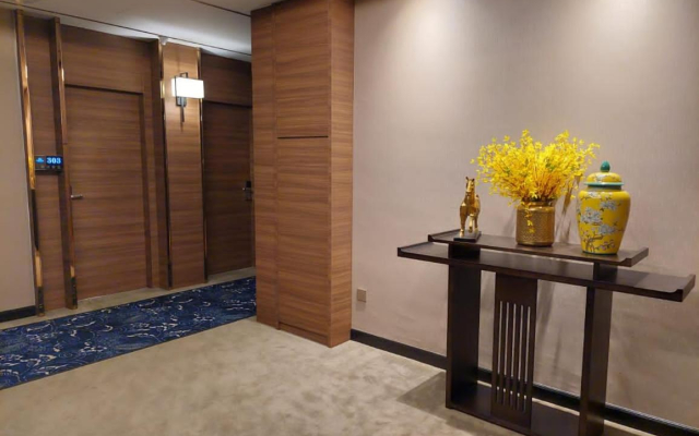 Christee Suites Hotel