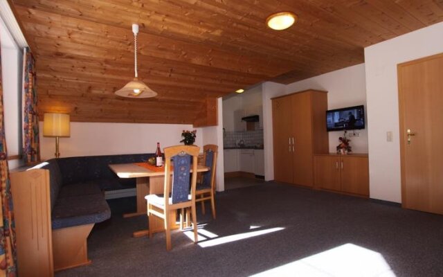 Apart Garni Arosa
