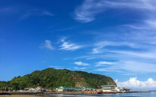 Casa Marina Condominium Hotel on the Beach