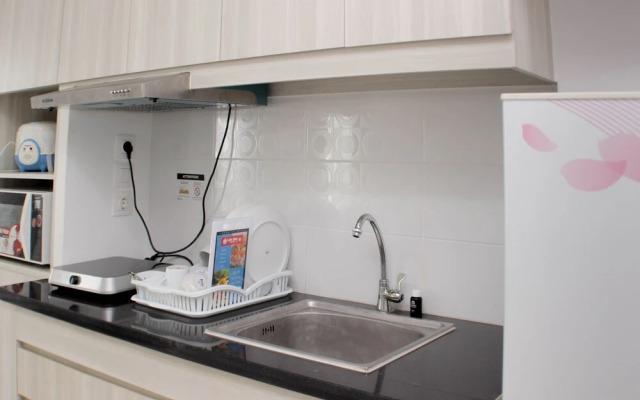 Comfy And Spacious Studio Azalea Suites Apartment