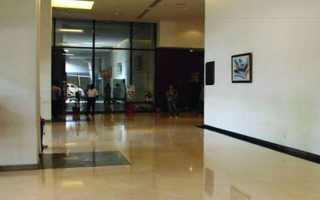 Real Point Suites at Times Square