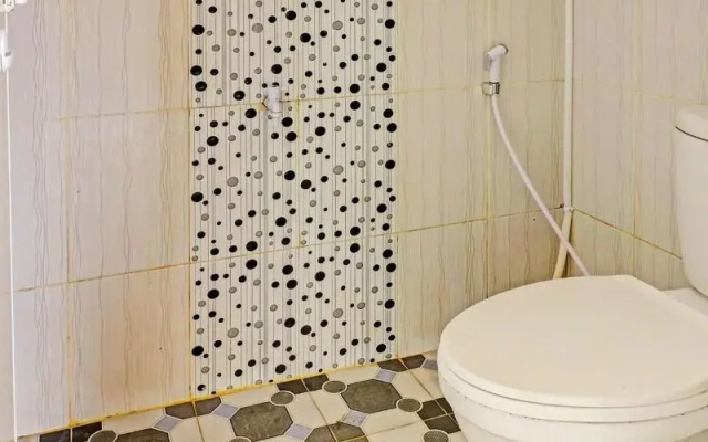 OYO 90945 Arizon Kost