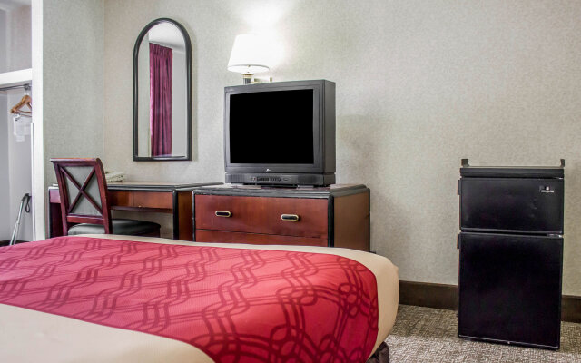 Country Inn & Suites by Radisson Erie