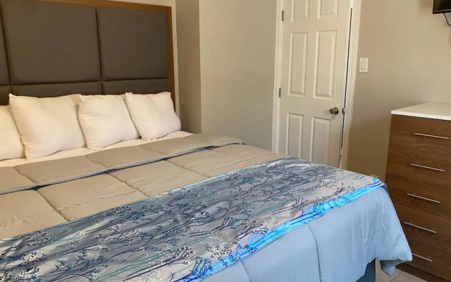 Sea Foam Motel