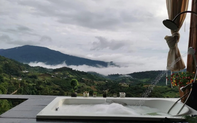 MonLomNao Homestay