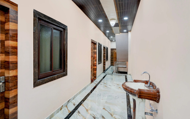 Super Hotel O Tedhi Bazaar Near Ram Janambhumi