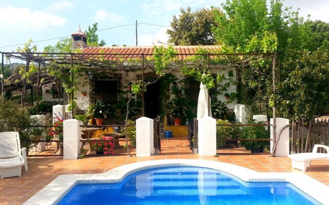 Charming Cottage in Loja with Private Pool