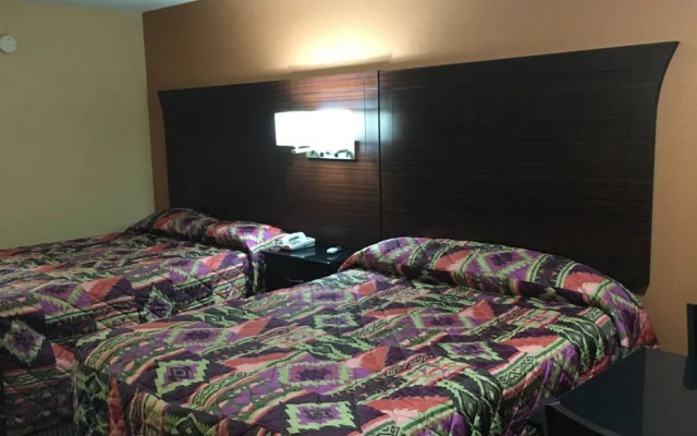 Redwood Inn and Suites