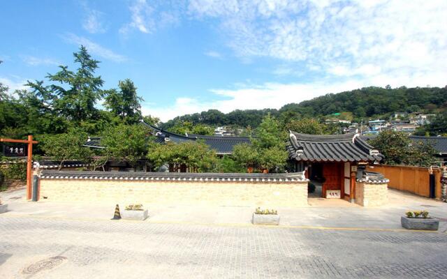 Buyongheon Guesthouse