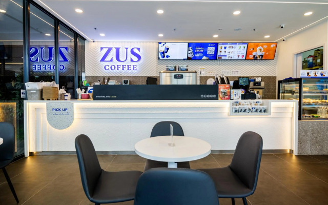 13a-Georgetown Beacon Executive Suites #Infinity Pool