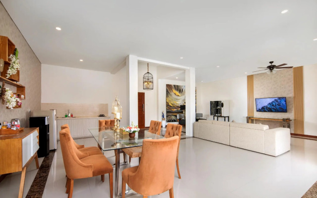 The Luxury Collection, Monaco Blu