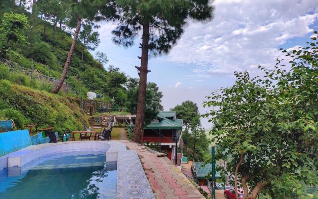 Safarmaina Resort