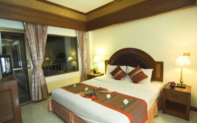 P.S Hotel  (SHA Extra Plus)