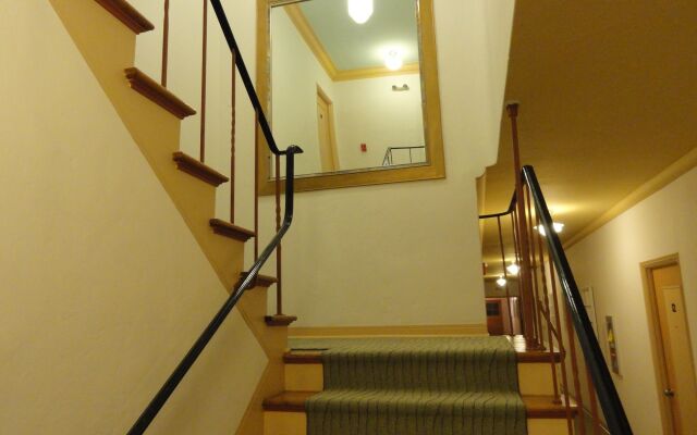 Viscay Hotel