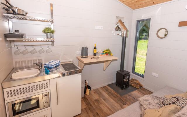 Sunset Cabins at The Oaks Woodland Retreat