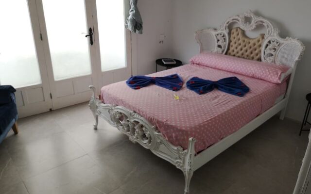 Suites Charco de San Gines