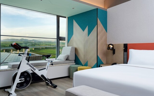 EVEN Hotels Shenzhen Guangming Cloud Park by IHG