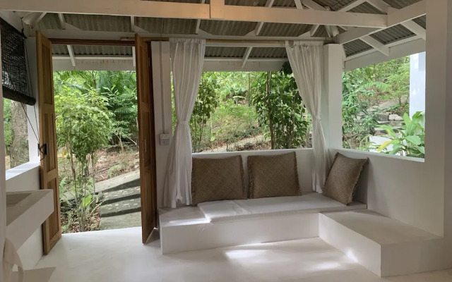 Coconut Beach Bungalows