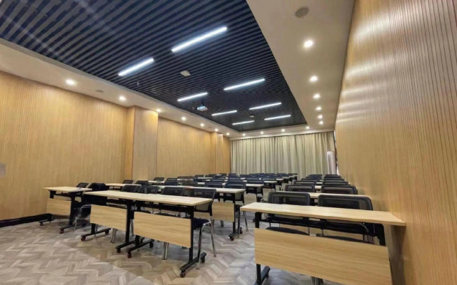 Manxin Hotel Qingdao Zhanqiao