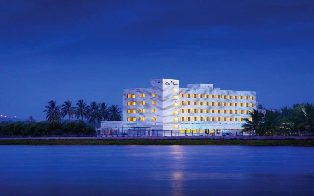 Hotel Naveen Lakeside