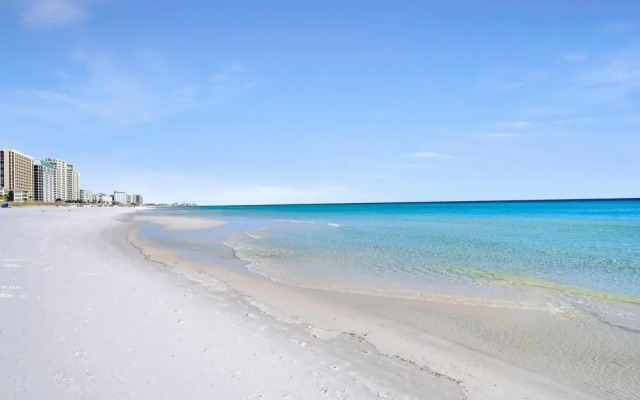 Destin Towers 102