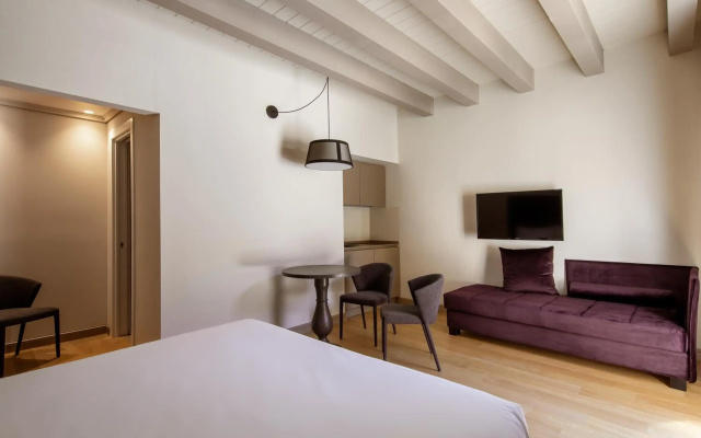 Opera 35 Boutique Hotel