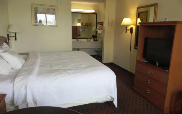 Days Inn By Wyndham Plainfield