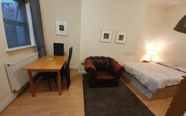Studio Apartment in South Kensington 8