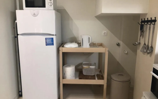 Charming 1-bed Apartment Near Piraeus Port