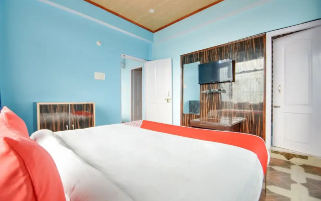 The Pine Stay by OYO Rooms