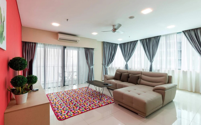 Colorful and Lovely Condo for 6 Near Klcc – Guest Rooms – Kuala Lumpur