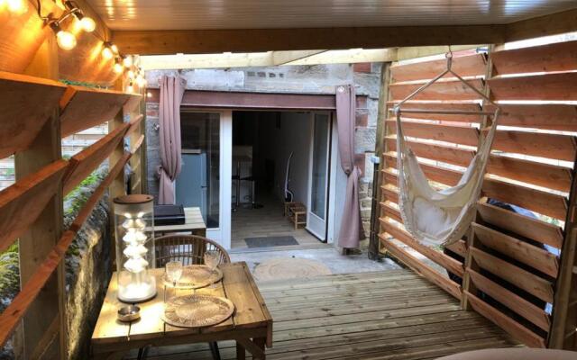 Studio Cosy, Jacuzzi et petit déjeuner