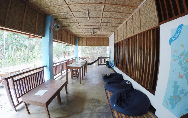 Tres Islas Hostel