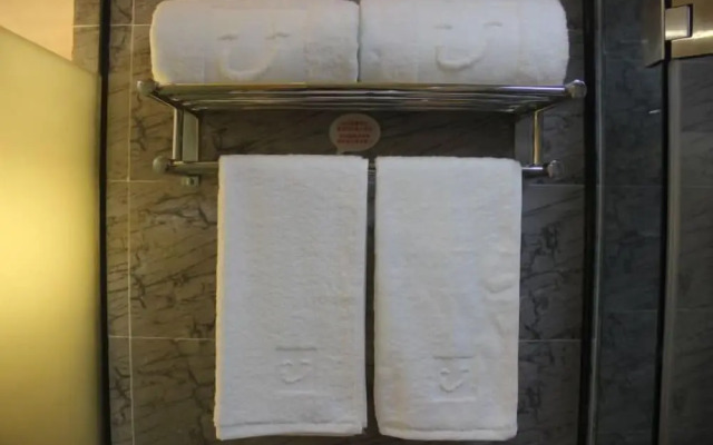 Thank Inn Chain Hotel Guangdong Zhuhai Doumen District Jing'an Bridge