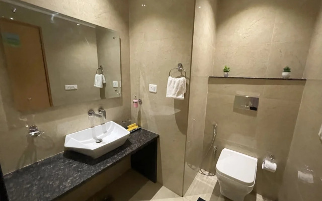 Saltstayz Select - Galleria Market & Golf Course Road