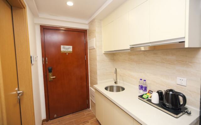 Poltton International Service Apartment