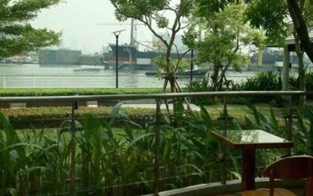 Chao Phraya River Front Villa