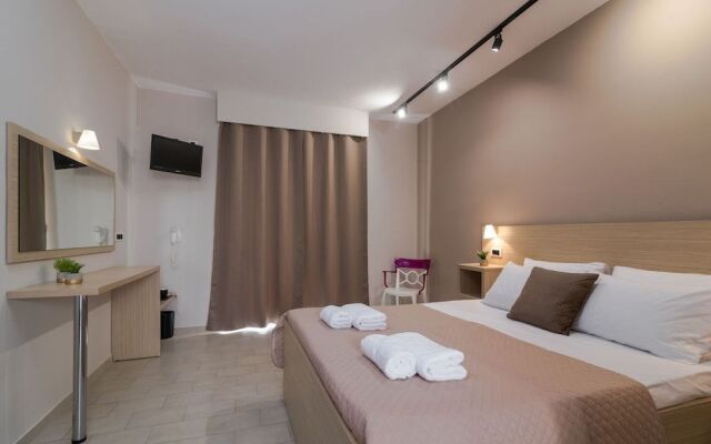 Nikos & Maria Studios II