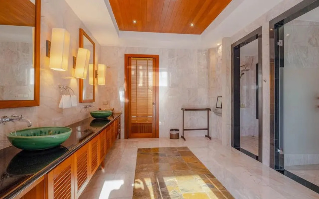 Seaview Villa In Hilltop Estate - VYS1
